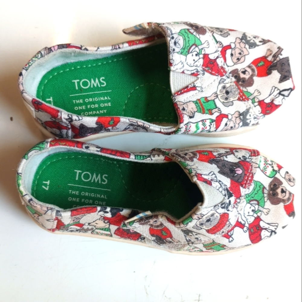 Tom's 7 ( toddler), Christmas shoes